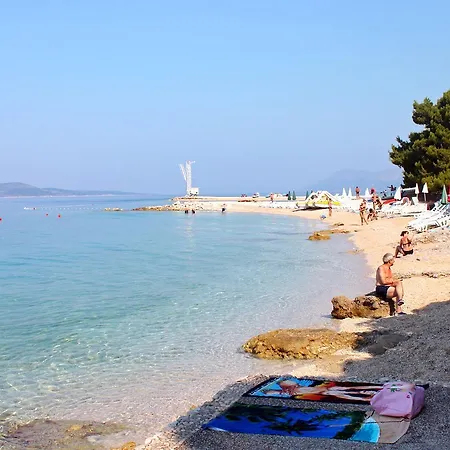6693a アパート *